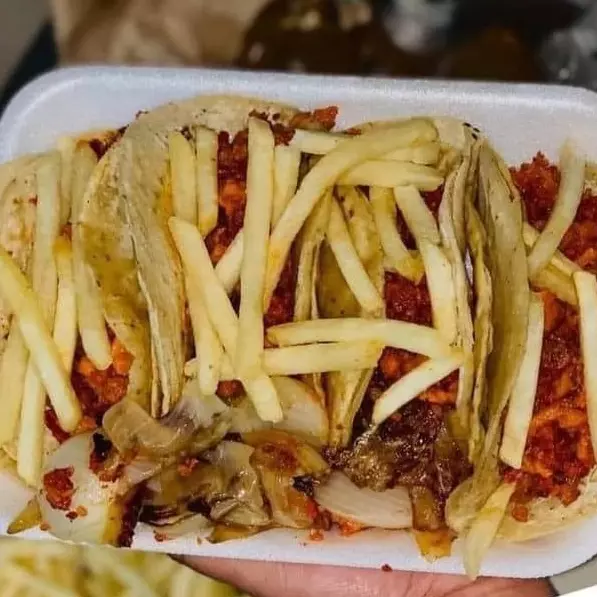 Tacos de bistec o pollo