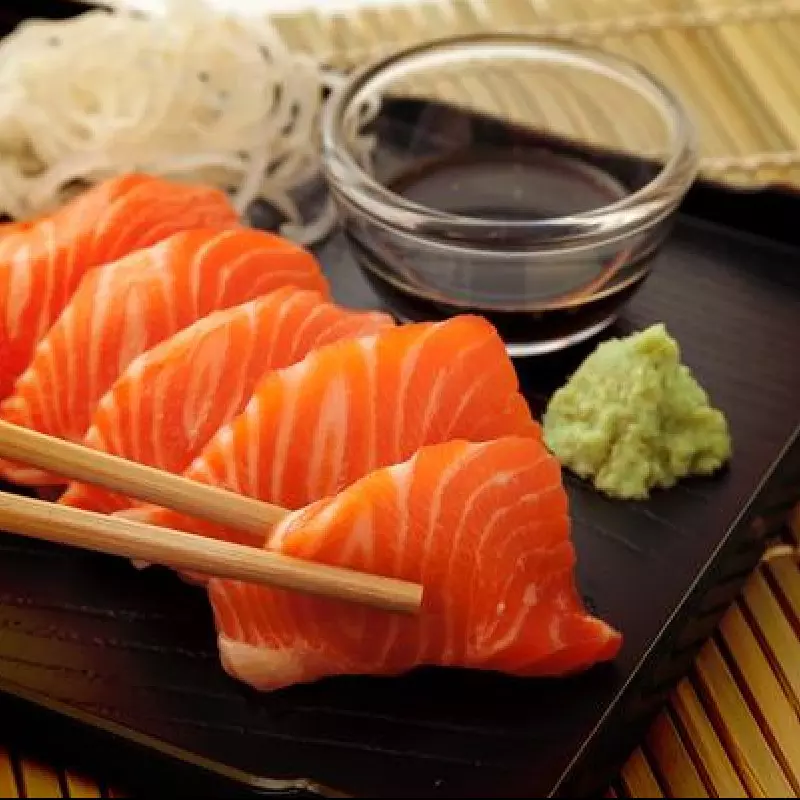 SASHIMI SALMÃO - 5 UN