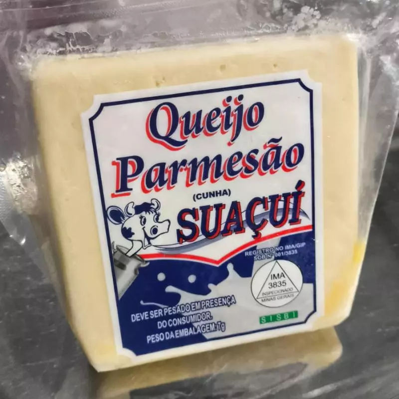 Queijo parmesão Suaçuí