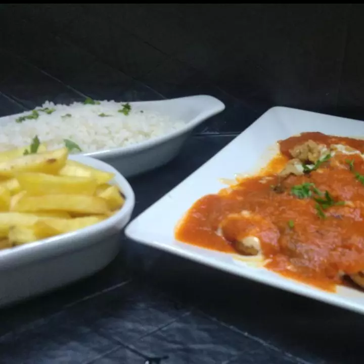 Parmegiana de Filé de Frango