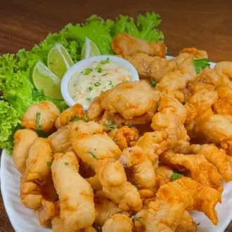 Isca de peixe empanada