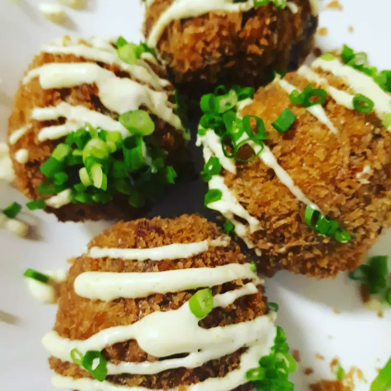 Bolinho de Salmão