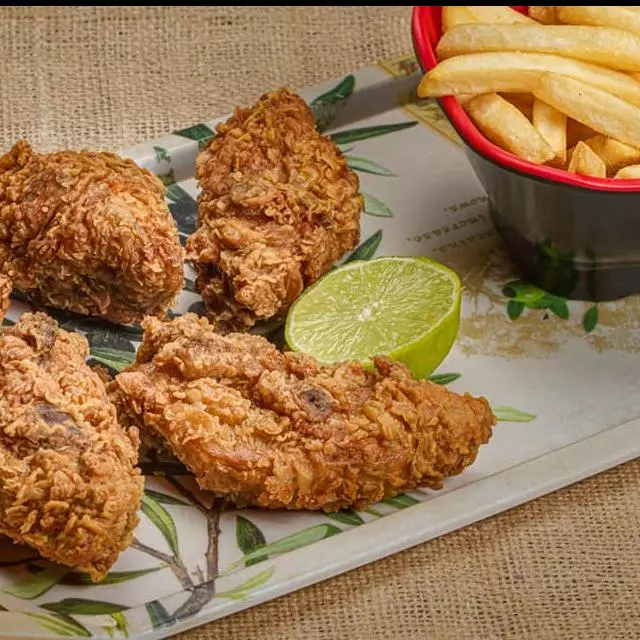 Frango Pasarinho con Papas