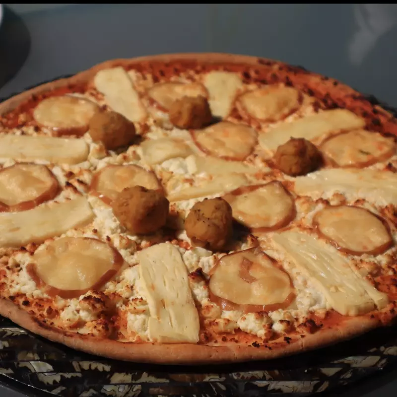 Pizza a los 4 Quesos