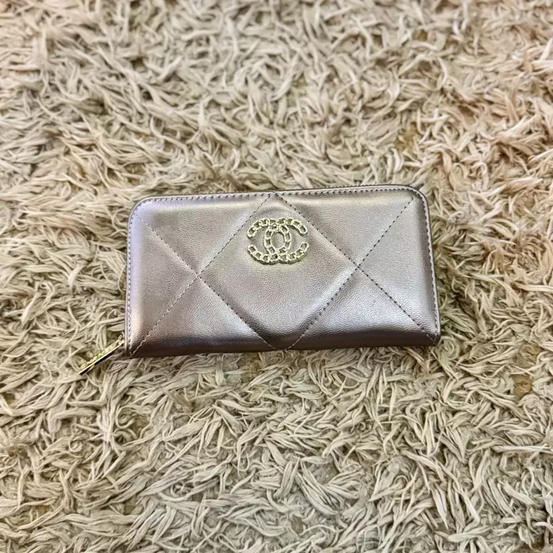 BILLETERA CHANEL BRONCE