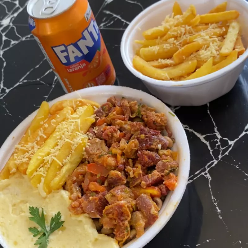 Arrumadinho + Porção fritas+ Coca