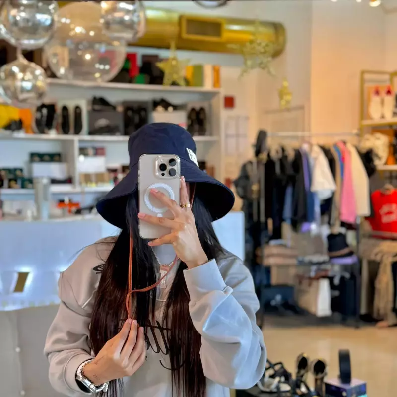 GORRO MIU MIU