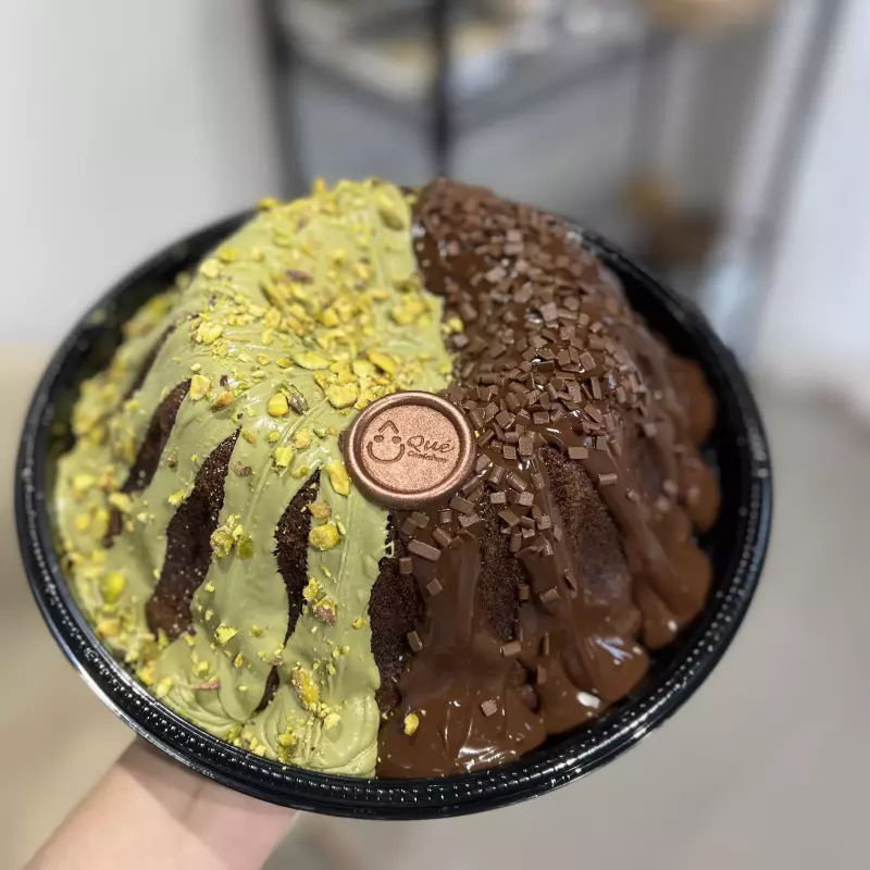 Bolo Choco Brigadeiro e Pistache