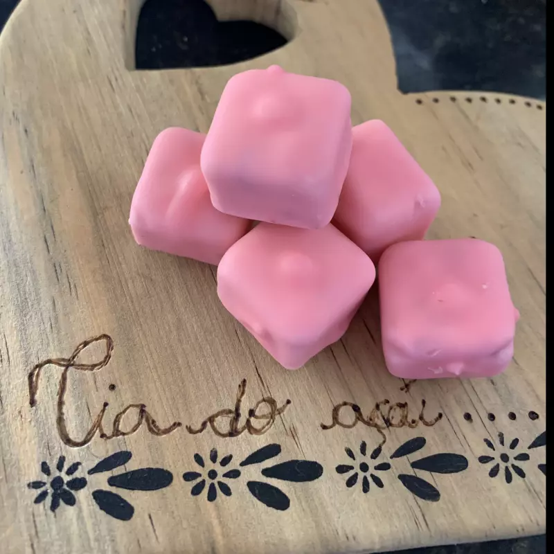 Bombonzinho de flocos com morango