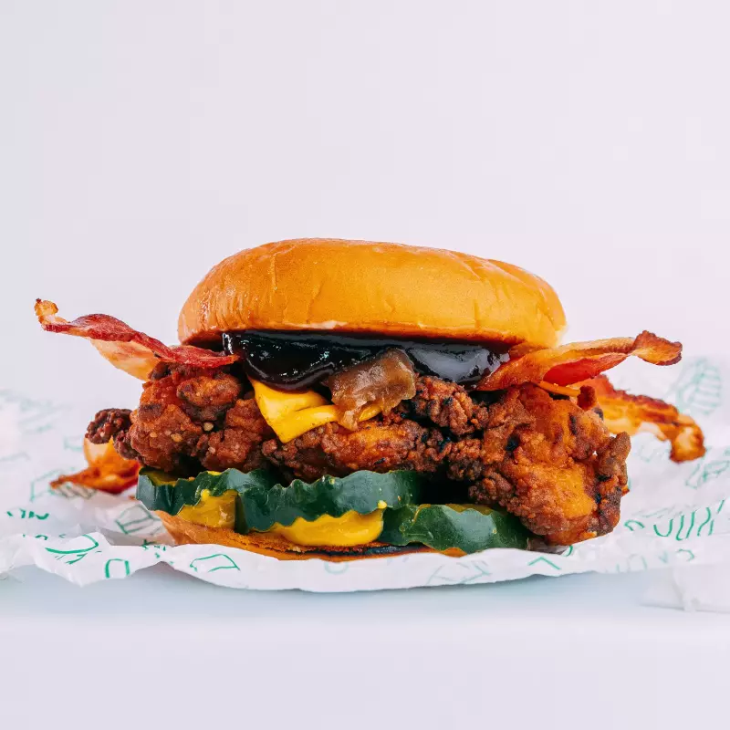 Chicken Texas + Papas Fritas