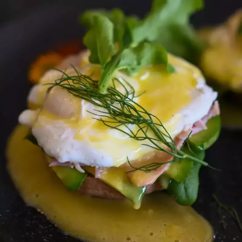 Benedictinos con Pernil Ahumado