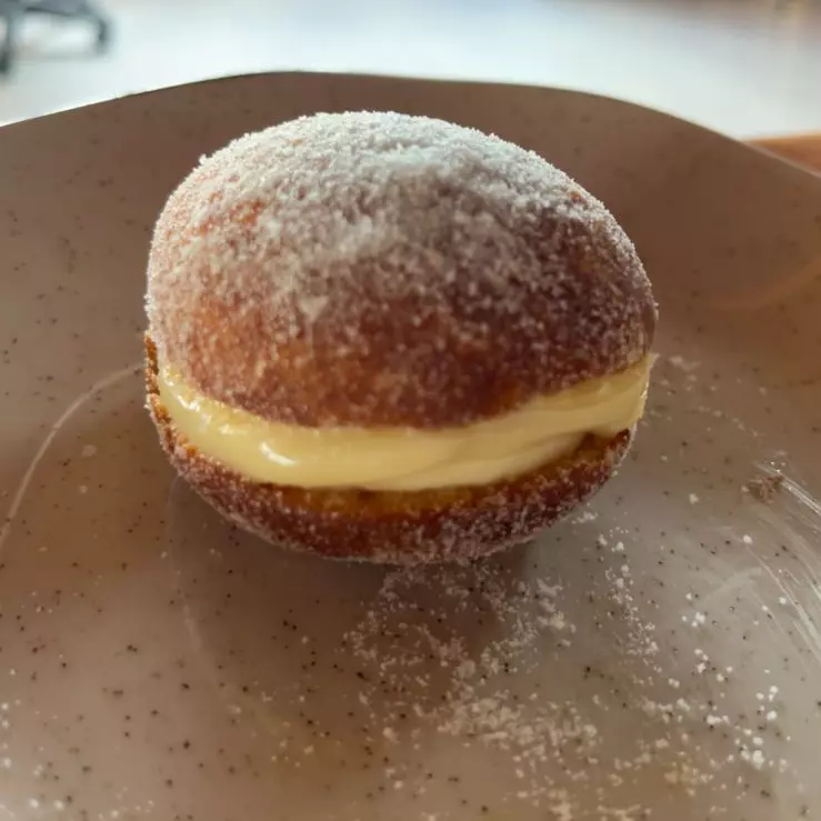 Sonho de creme de ninho