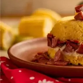 Cuscuz com Calabresa