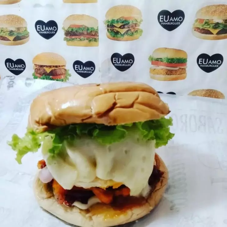 EGGS BURGUER  PAO BOLA