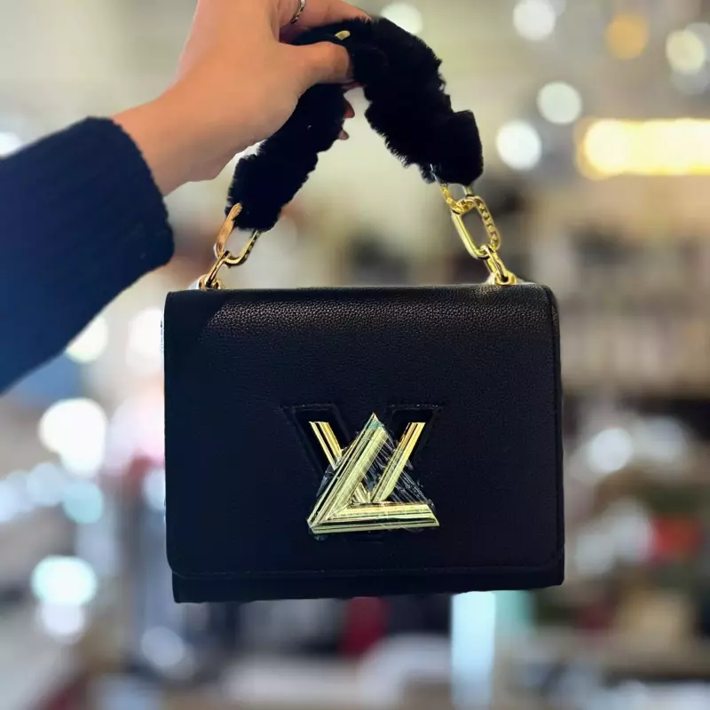 LOUIS VUITTON BLACK LUX