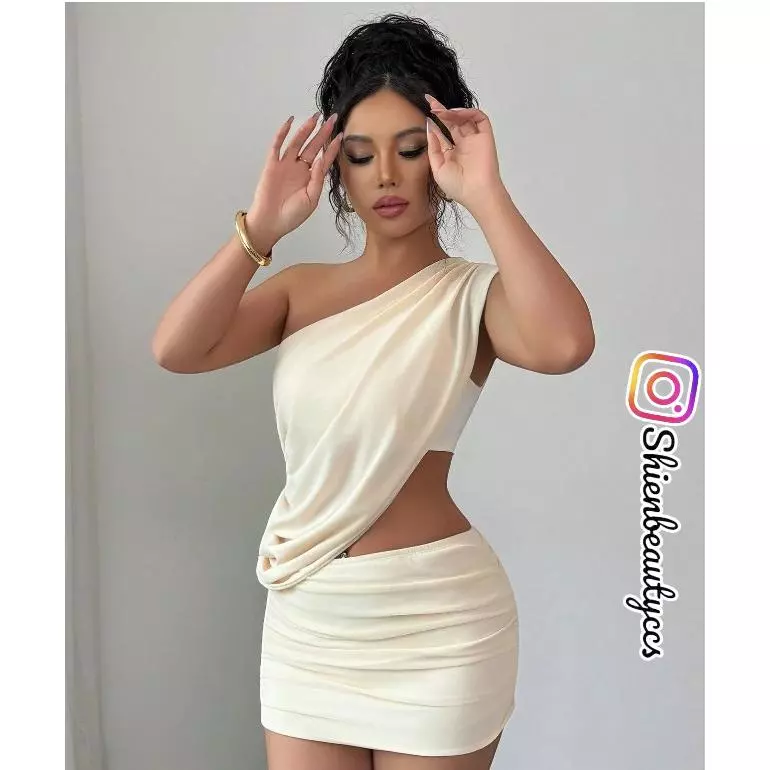 Conjunto de Top y Mini falda