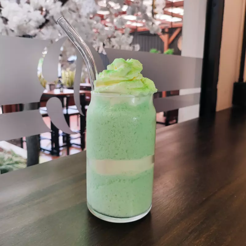 GREEN APPLE FRAPPE