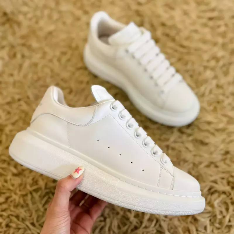 TENIS ALEXANDER MCQUEEN ALL WHITE