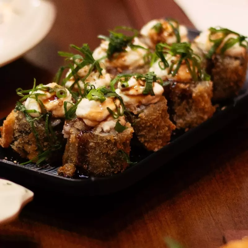 Hot Roll Filadélfia (8 un)