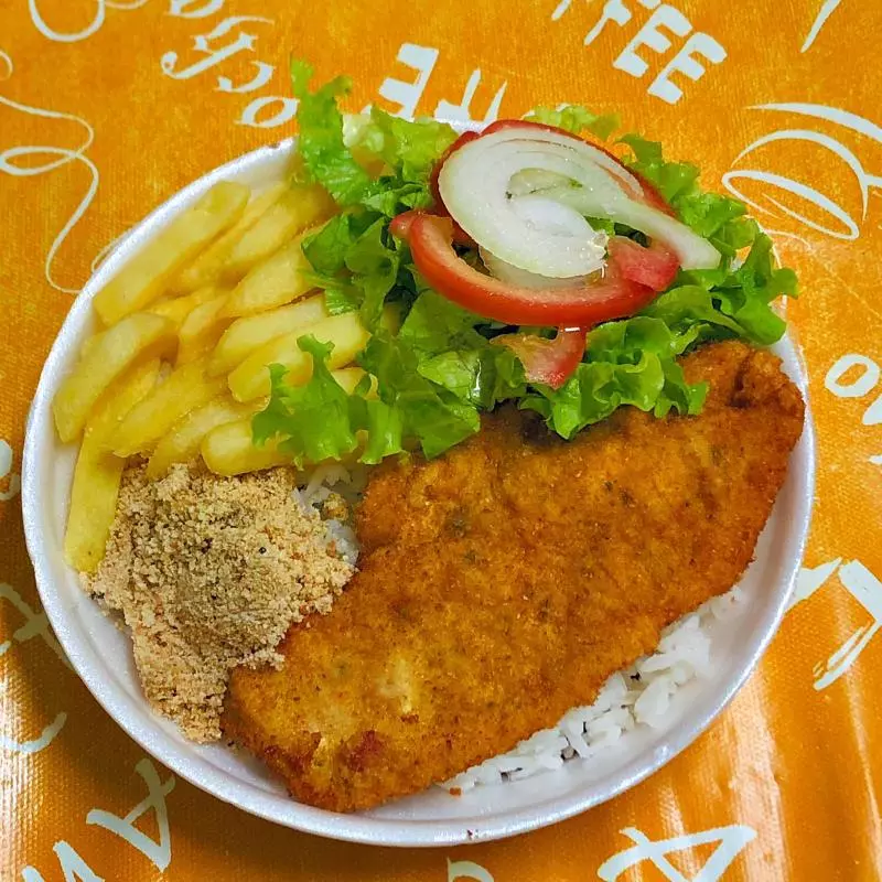Filé de Frango à Milanesa c/Fritas P