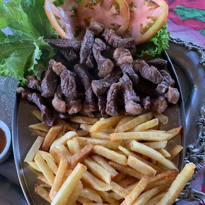Carne de boi com fritas(copy)