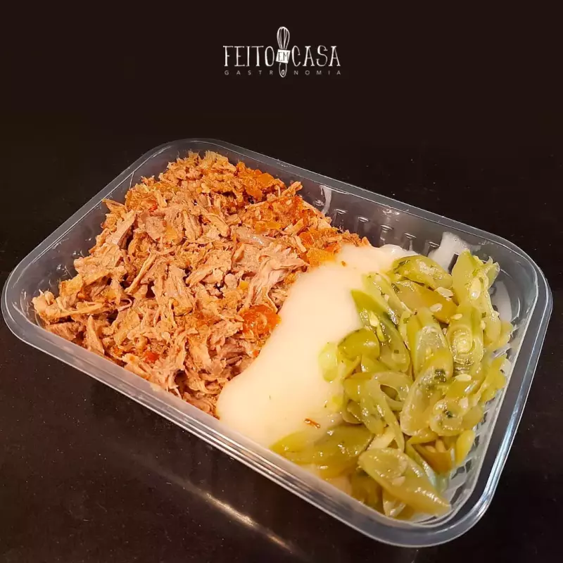 *Carne assada c/purê de aipim e...