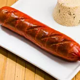 Espetinho de salsichão