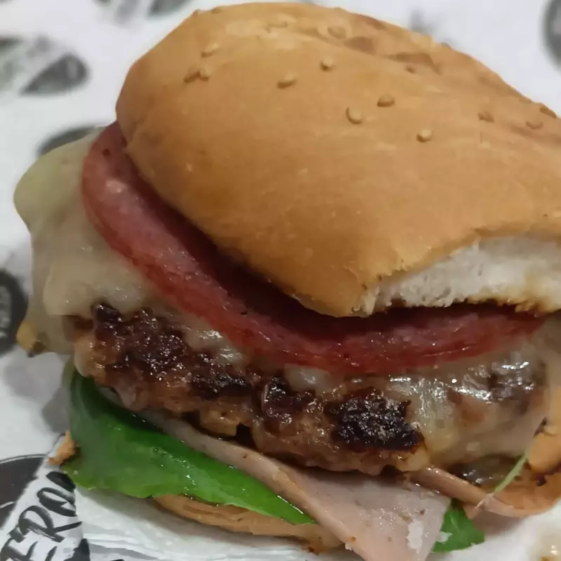 SALAME BURGER CHEESE