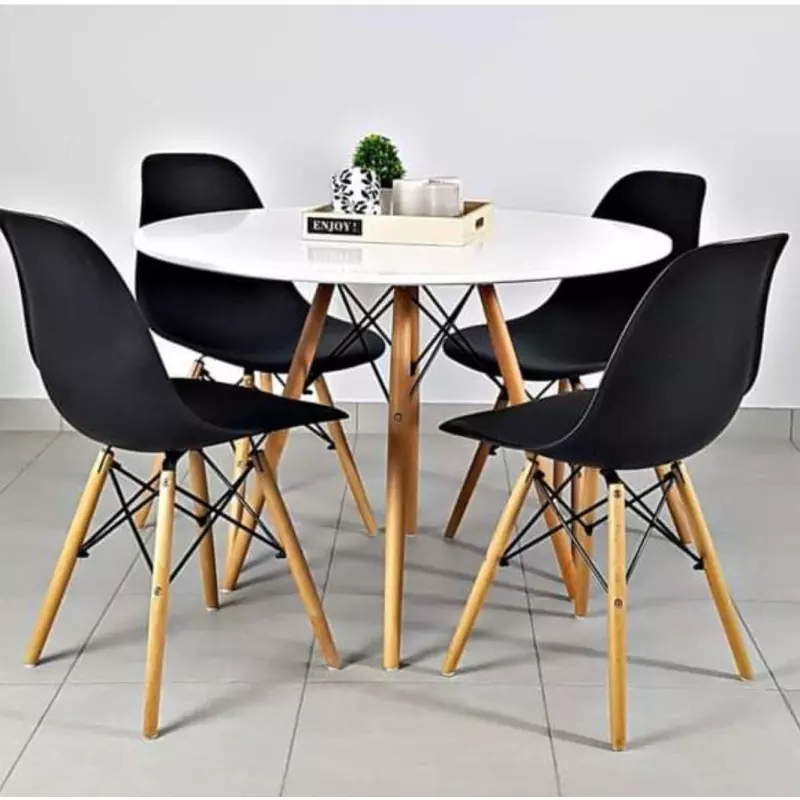 Mesa Eames 100cm + 4 sillas eames