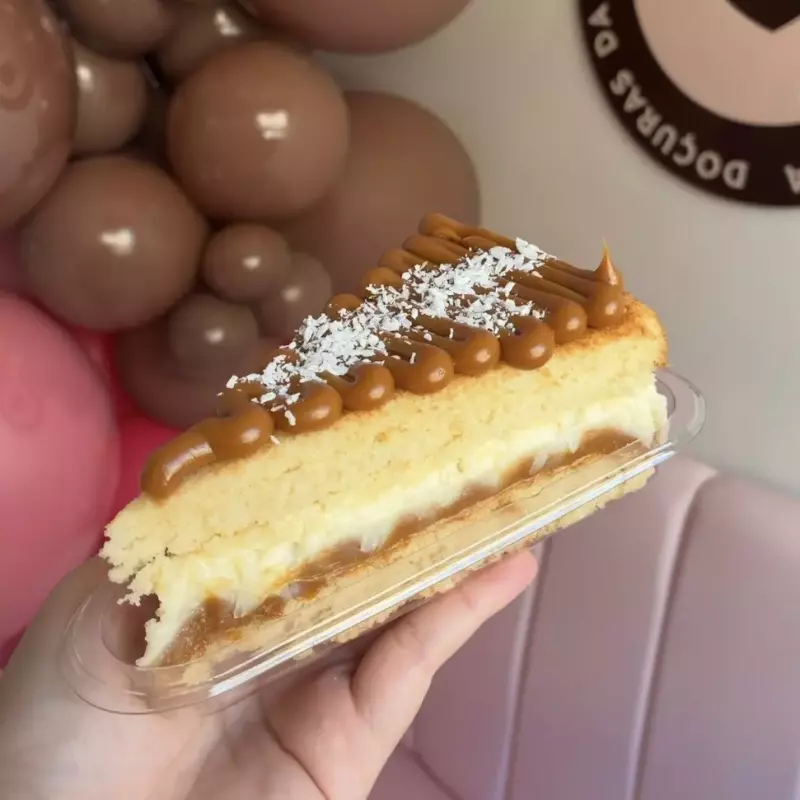 Fatia doce de leite e coco