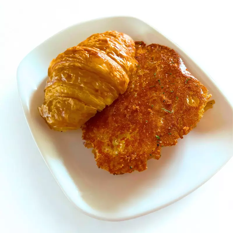 CROISSANT NO REQUEIJÃO