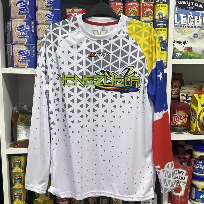 Sudadera letras verdes