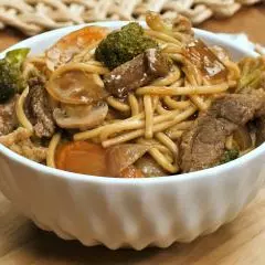 yakissoba de carne
