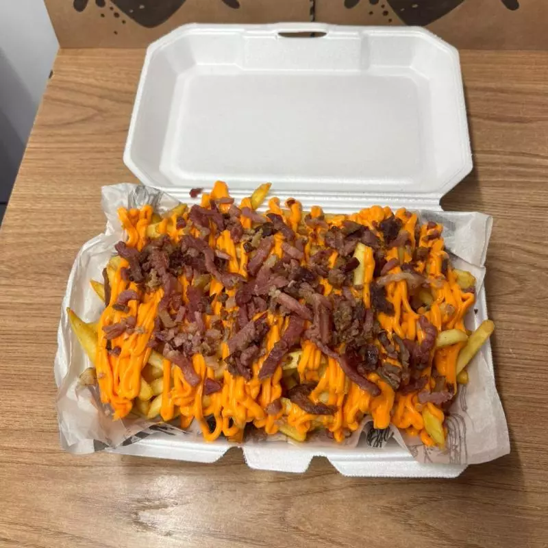 BATATA GRANDE C/CHEDDAR E BACON