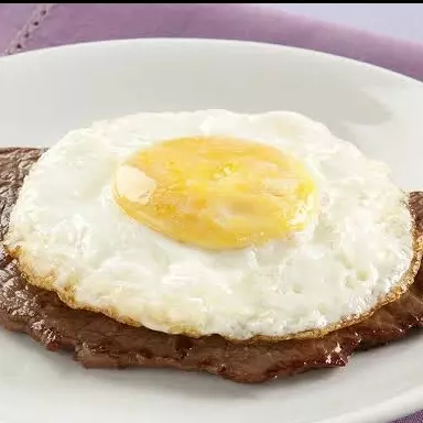 BIFE PERNIL C/ovo frito