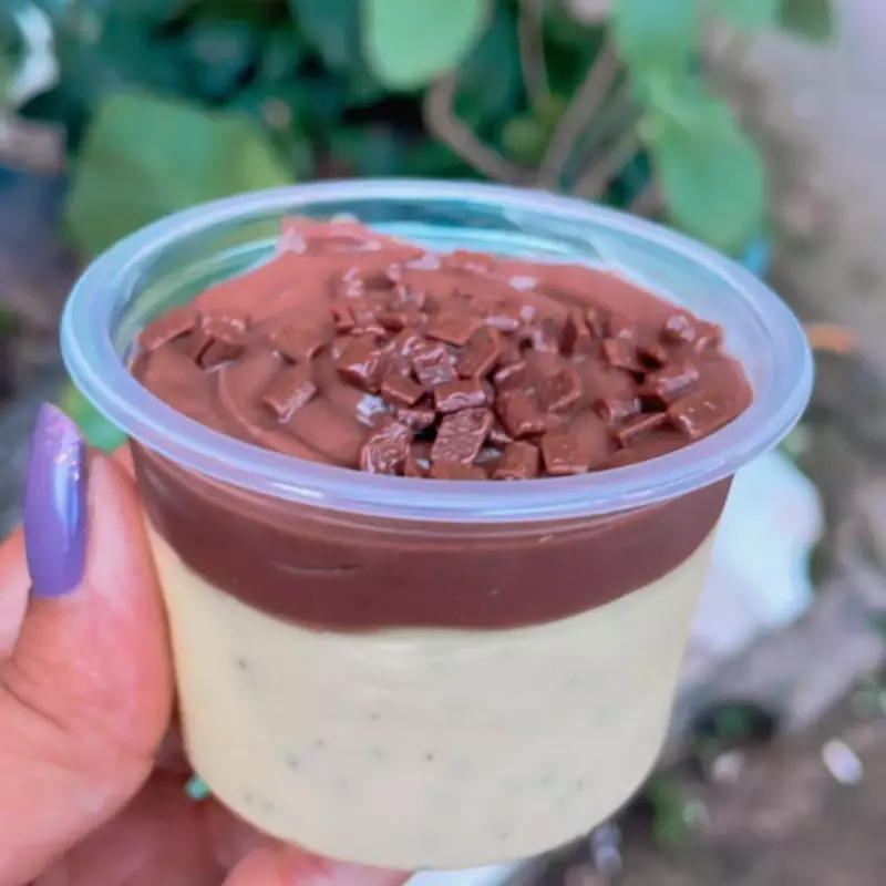 Gelado de Maracujá com Brigadeiro