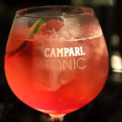 CAMPARI TONIC HAPPY