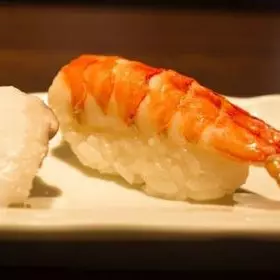 NIGIRI CAMARAO