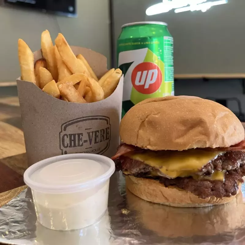 Chess and bacon smach +  🍟 + 7 up