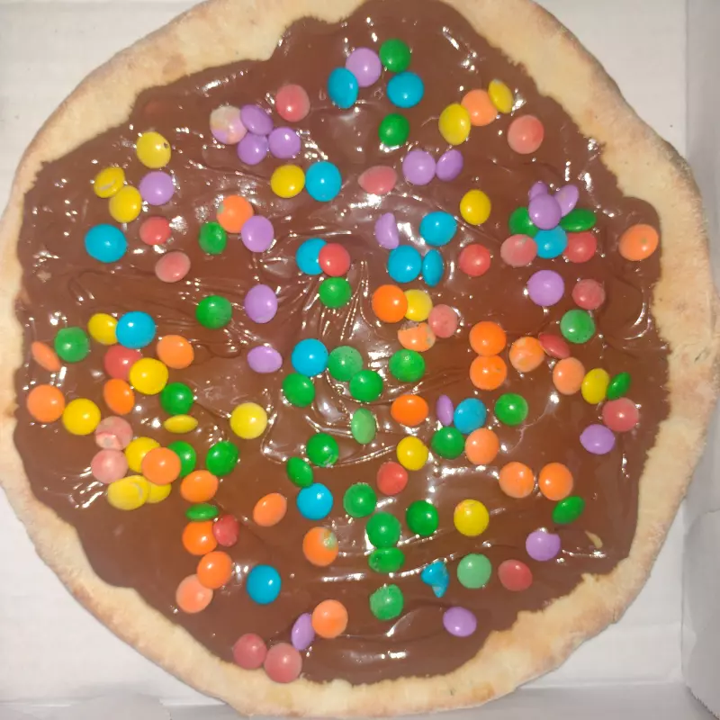 54-Mini pizza Nutella com confete