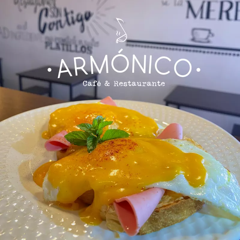 Toast con jamón y huevo