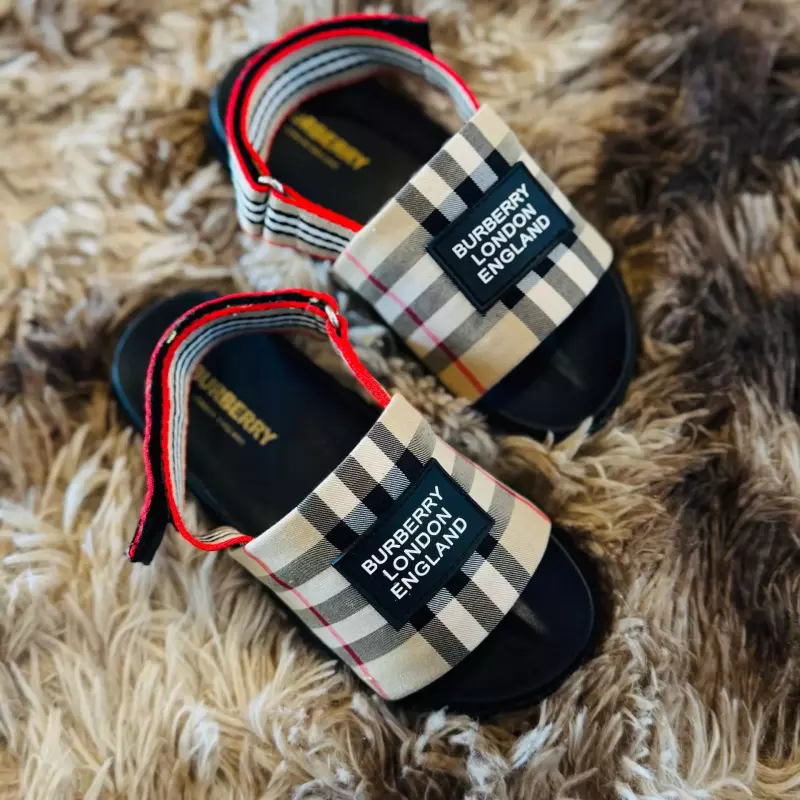 SANDALIA BURBERRY