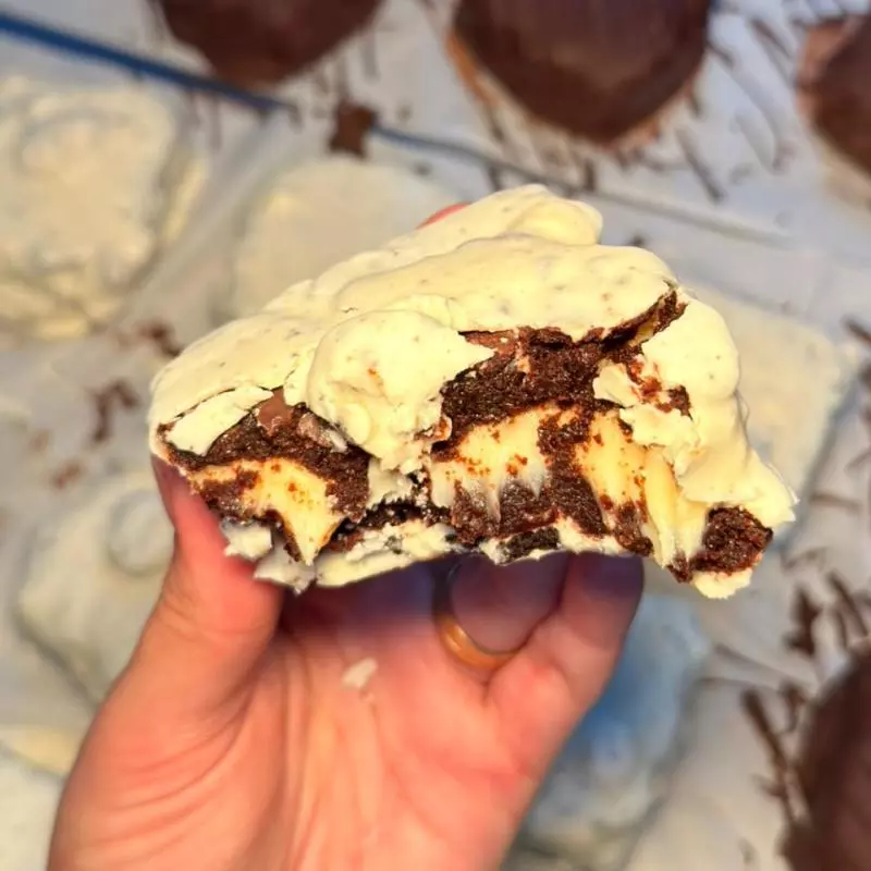 Brownie recheado de ninho Aprox 150g