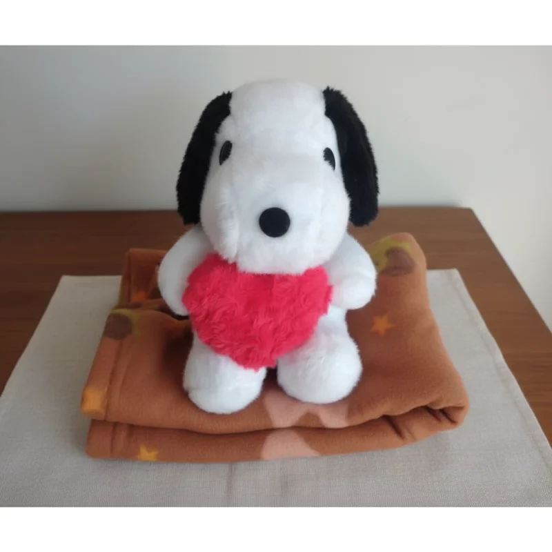 Peluche Snoppy con corazón