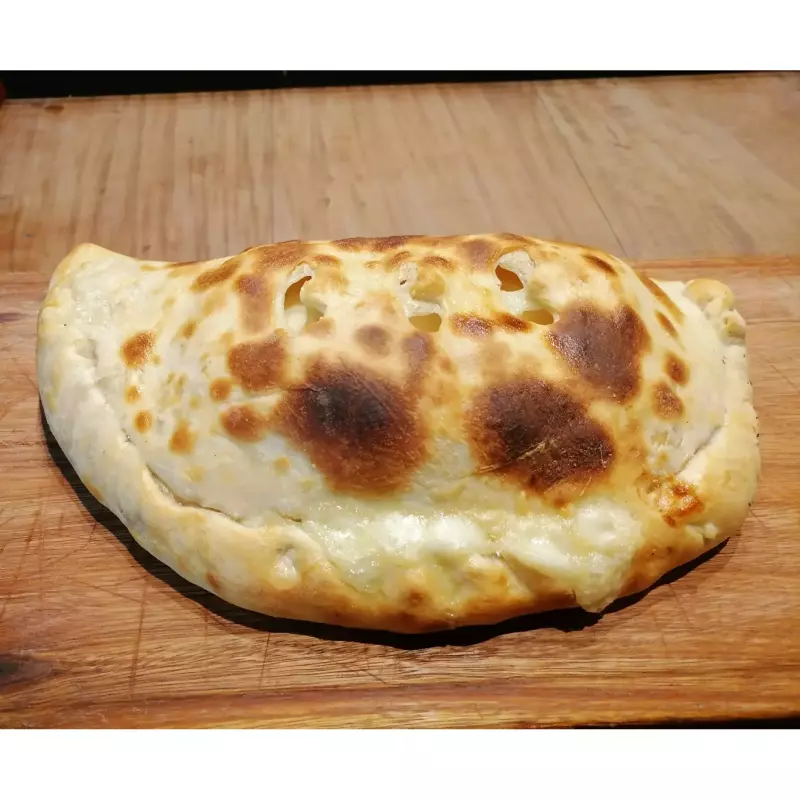 CALZONE AMERICANO