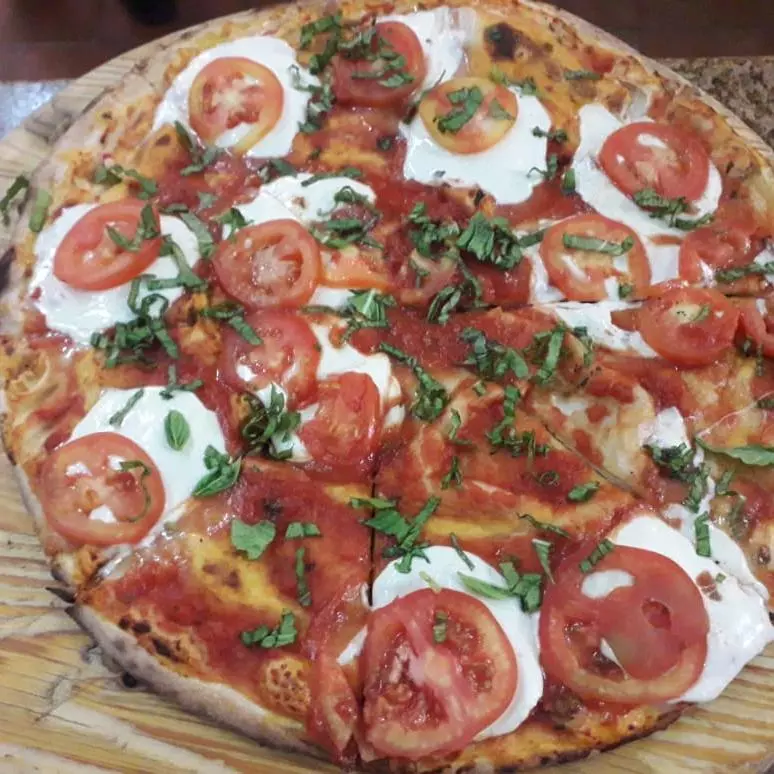PIZZA  CAPRESA -  INDIVIDUAL