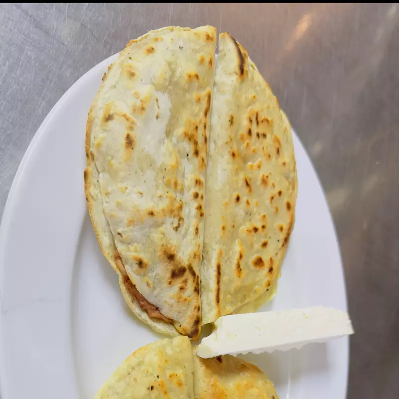 TACOS DE FRIJOLES DORADITOS