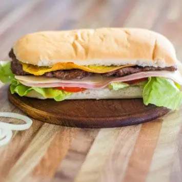 HAMBURGUESA ESPECIAL