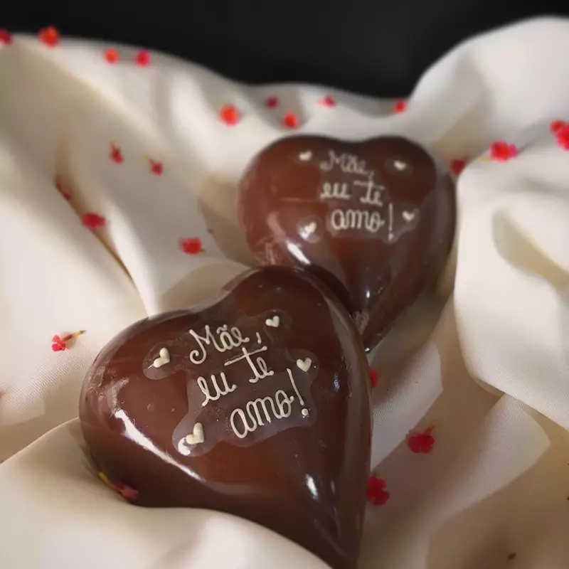 Coração Fechado Personalizado  200g com bombons