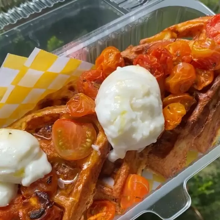 Waffle burrata